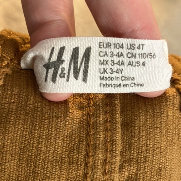 🔹4 for $30 H&M Corduroy Jumper, 4T - Picture 4 of 5